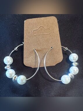 #JC55 Silver Hoop Earrings with White Pearl Beads & Pearl Dangle Earrings